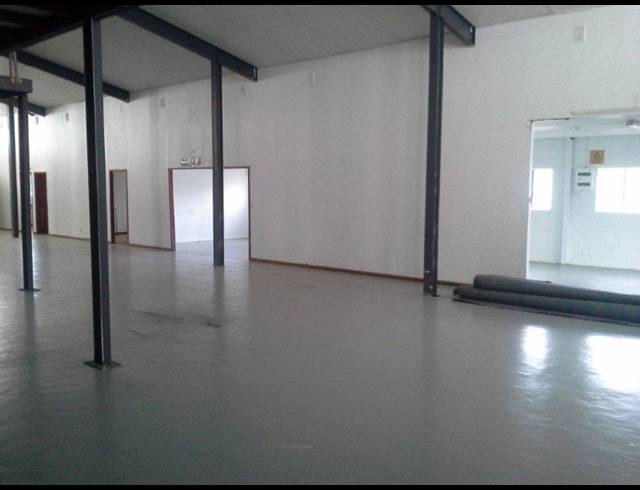 815M² FACTORY TO LET IN RETREAT